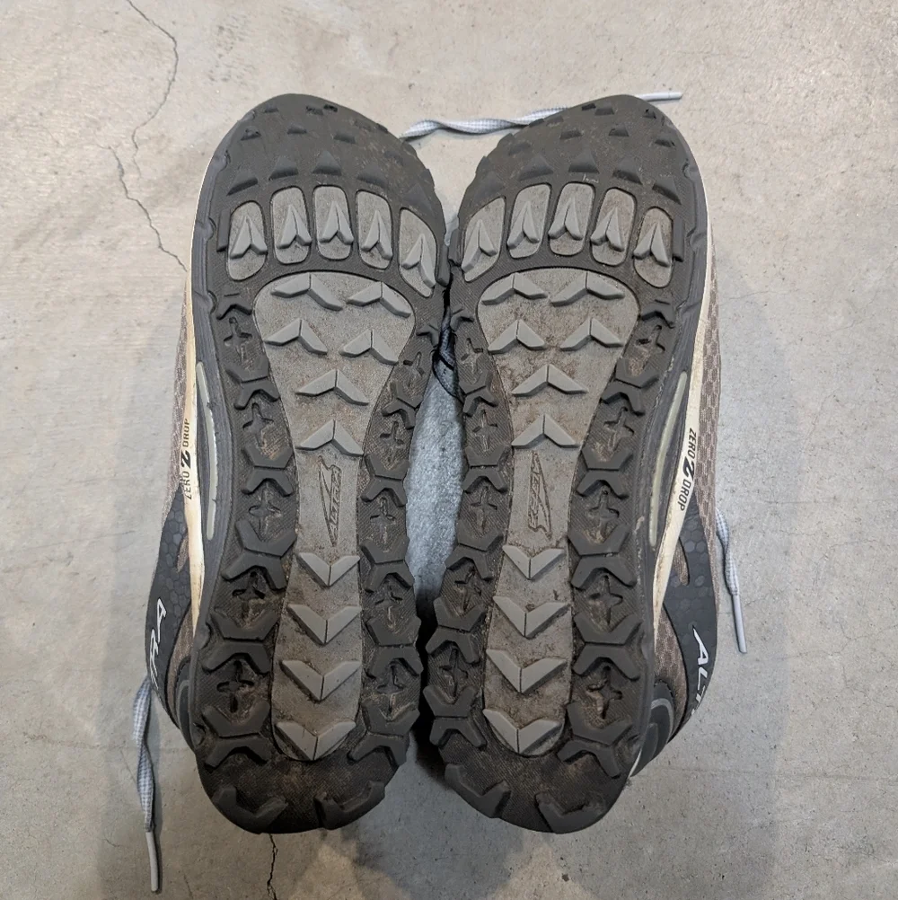 Altra Women's Tan Gray Athletic Shoes